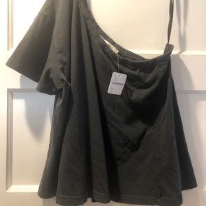 We The Free - off shoulder top in Charcoal. NWT.